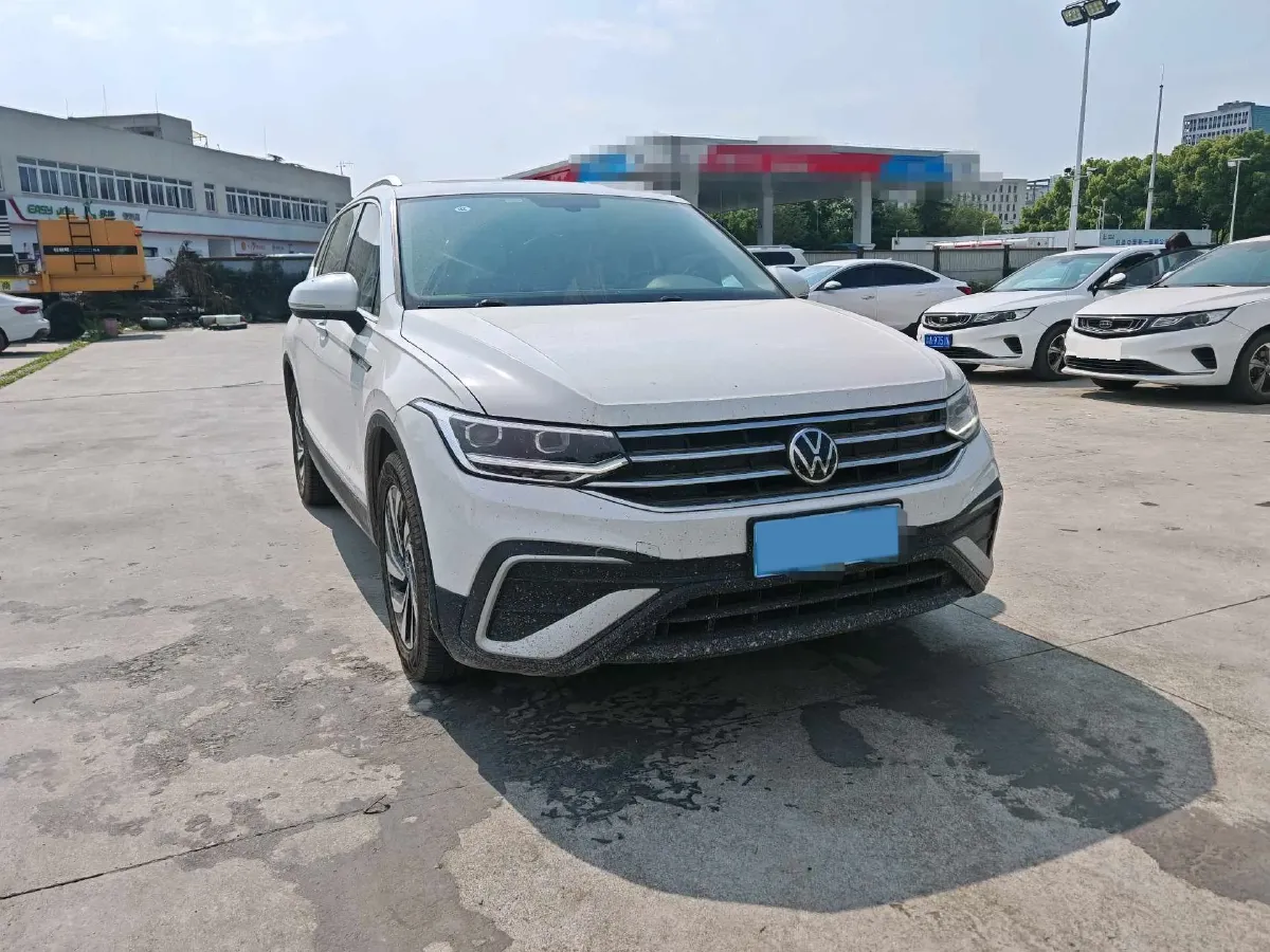 2023 Volkswagen Tiguan L 1.5T 160HP L4 7DCT,autocango,china used car exporter,china ev exporter,chinese used car exporter,chinese used ev exporter