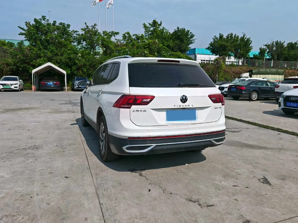 2023 Volkswagen Tiguan L 1.5T 160HP L4 7DCT,autocango,china used car exporter,china ev exporter,chinese used car exporter,chinese used ev exporter