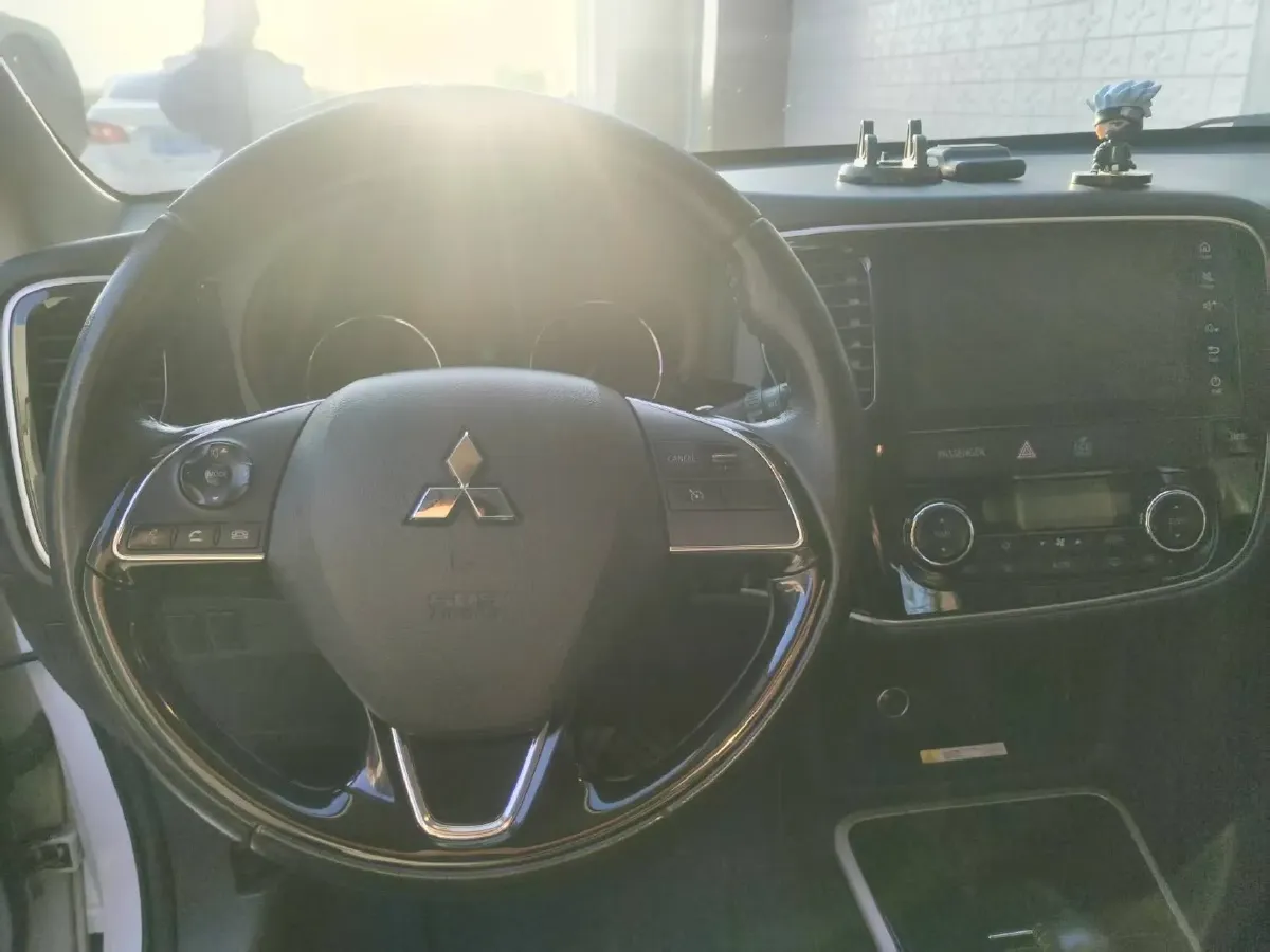 2019 Mitsubishi Outlander 2.0L 166HP L4 CVT,autocango,china used car exporter,china ev exporter,chinese used car exporter,chinese used ev exporter