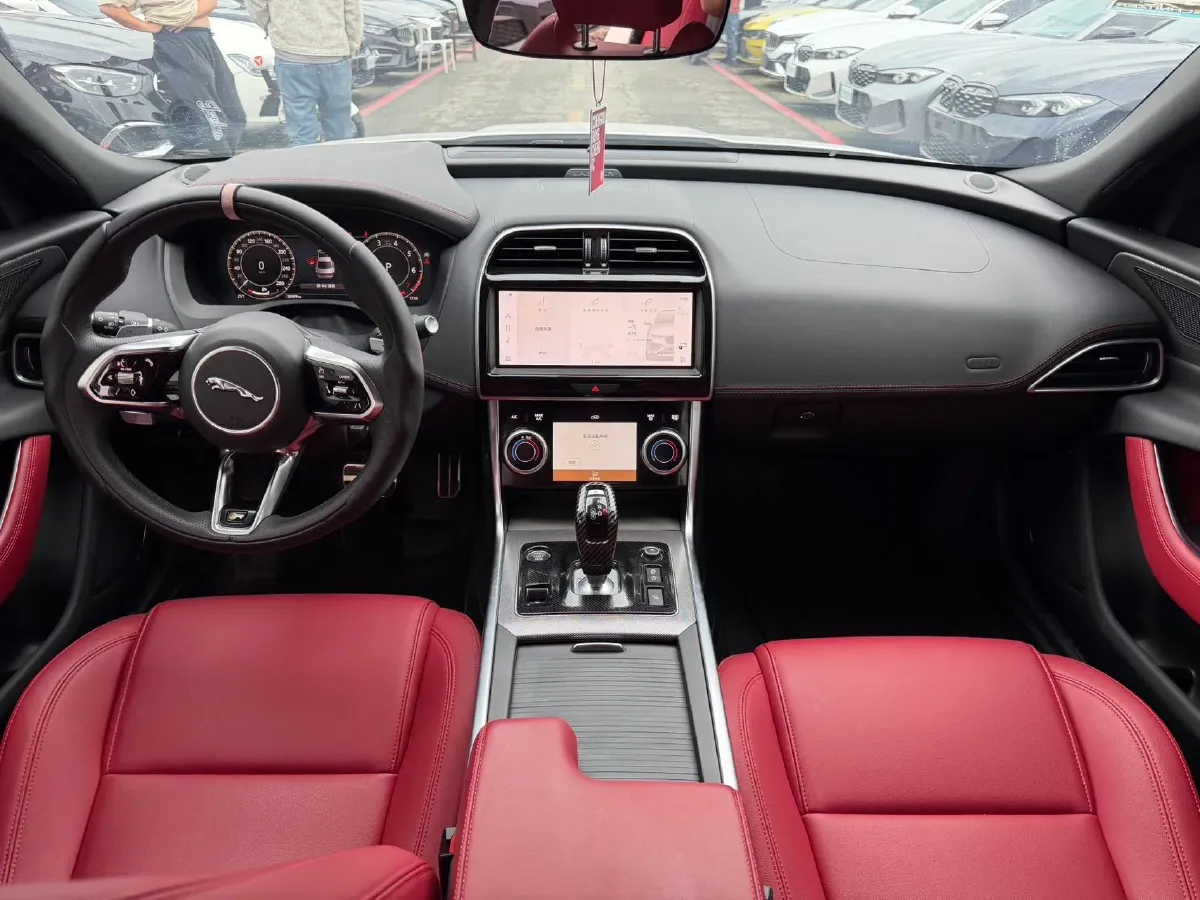 2023 Jaguar XEL 2.0T 250HP L4 8AT,autocango,china used car exporter,china ev exporter,chinese used car exporter,chinese used ev exporter