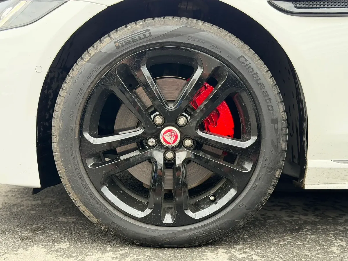 2023 Jaguar XEL 2.0T 250HP L4 8AT,autocango,china used car exporter,china ev exporter,chinese used car exporter,chinese used ev exporter