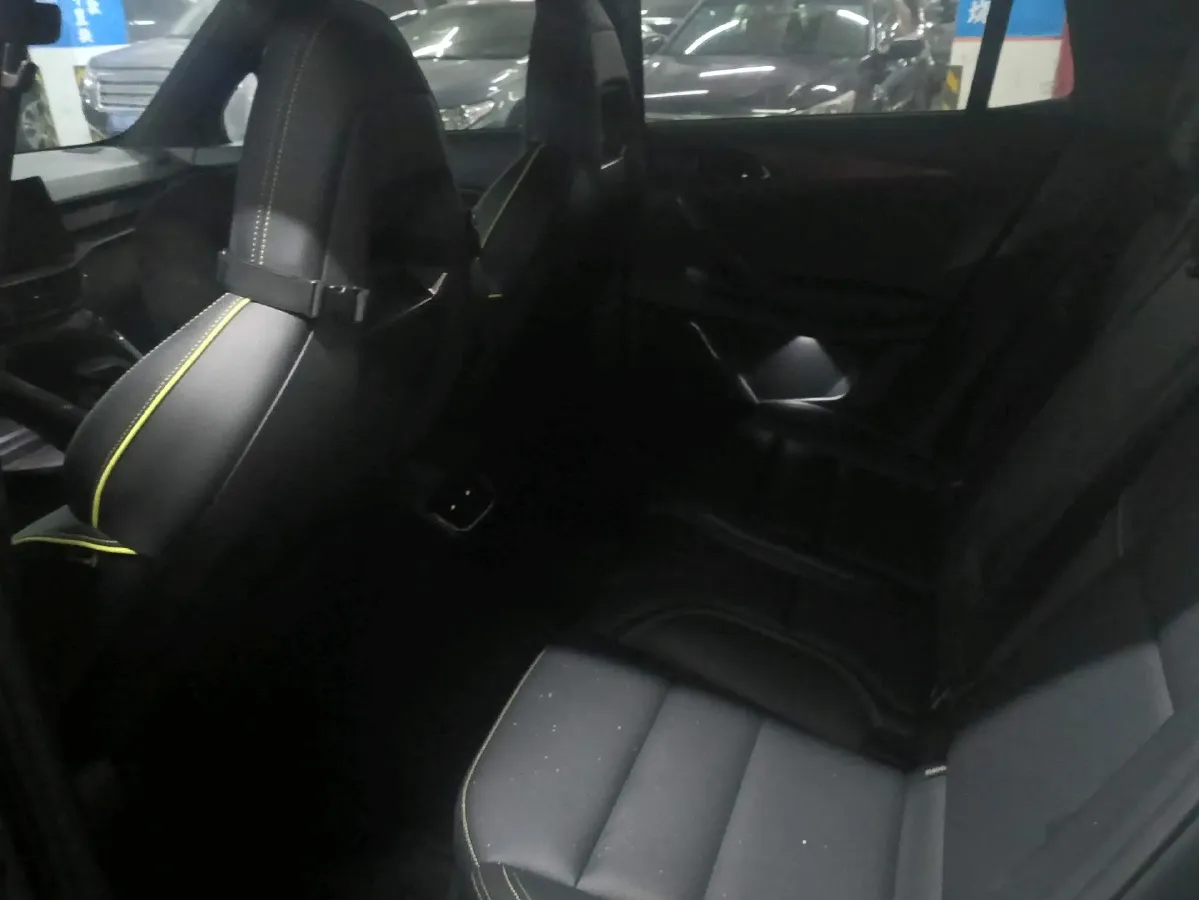 2023 LYNK&CO 06 1.5T 181HP L4 7DCT,autocango,china used car exporter,china ev exporter,chinese used car exporter,chinese used ev exporter