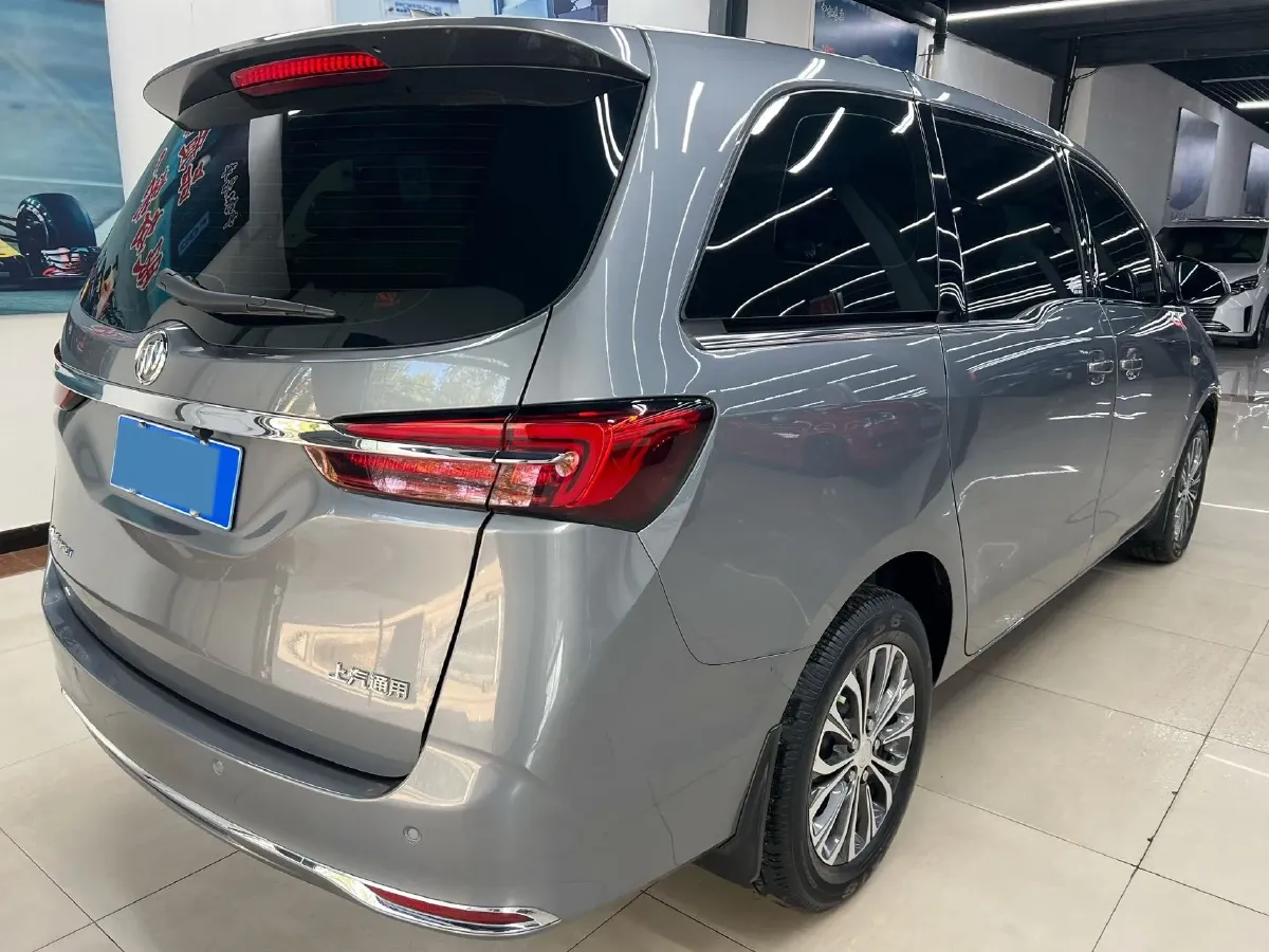 2022 Buick GL8 2.0T 237HP L4 9AT,autocango,china used car exporter,china ev exporter,chinese used car exporter,chinese used ev exporter
