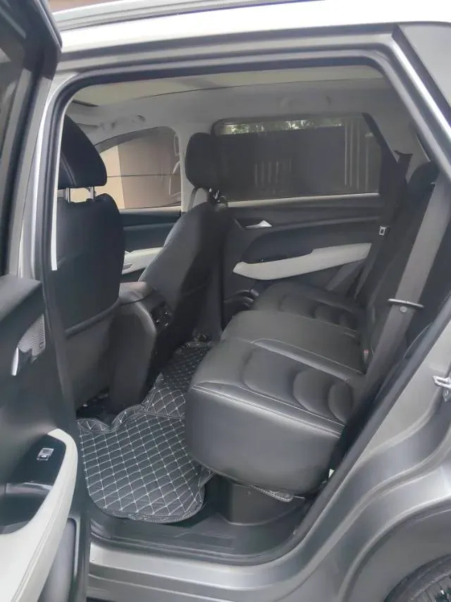 2018 BaoJun 530 1.5T 150HP L4 6DCT,autocango,china used car exporter,china ev exporter,chinese used car exporter,chinese used ev exporter