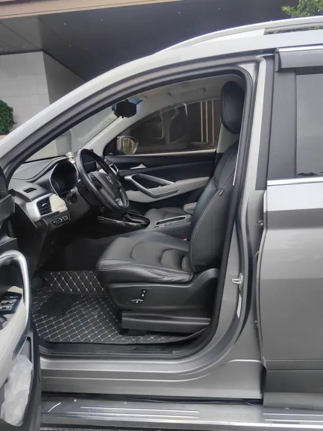 2018 BaoJun 530 1.5T 150HP L4 6DCT,autocango,china used car exporter,china ev exporter,chinese used car exporter,chinese used ev exporter