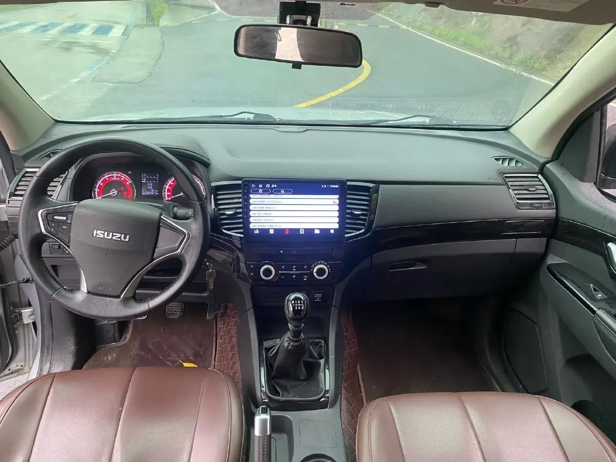 2019 Isuzu LingTuo 2.5T 150HP L4 6MT,autocango,china used car exporter,china ev exporter,chinese used car exporter,chinese used ev exporter