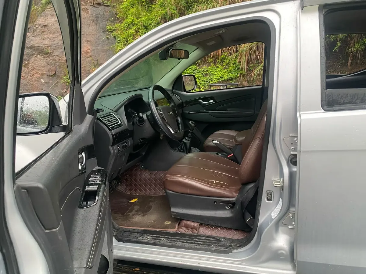 2019 Isuzu LingTuo 2.5T 150HP L4 6MT,autocango,china used car exporter,china ev exporter,chinese used car exporter,chinese used ev exporter