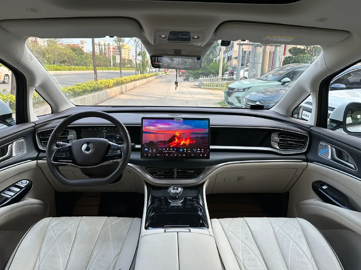 2024 Denza D9 1.5T 139HP L4 E-CVT PHEV 40KWH,autocango,china used car exporter,china ev exporter,chinese used car exporter,chinese used ev exporter