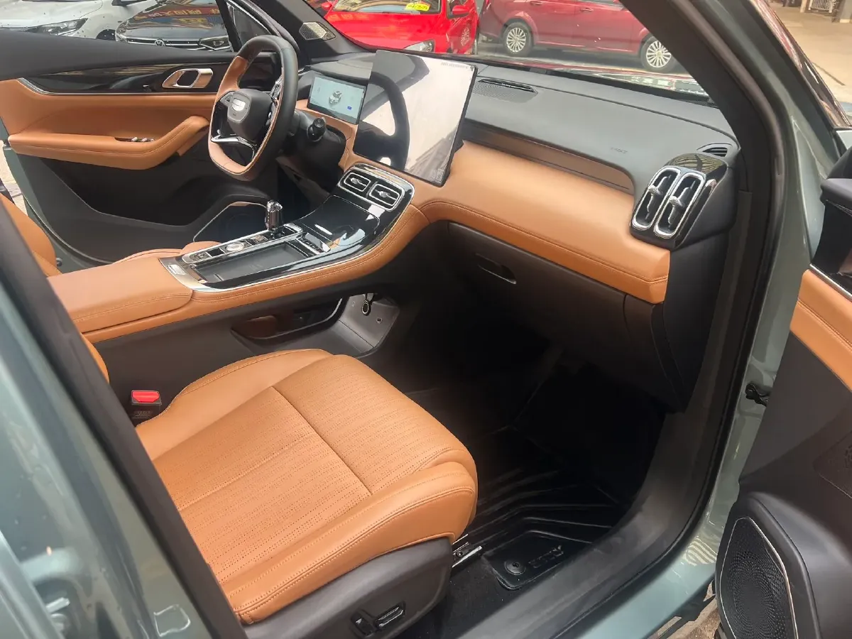 2025 Geely StarRay 1.5T 181HP L4 7DCT,autocango,china used car exporter,china ev exporter,chinese used car exporter,chinese used ev exporter