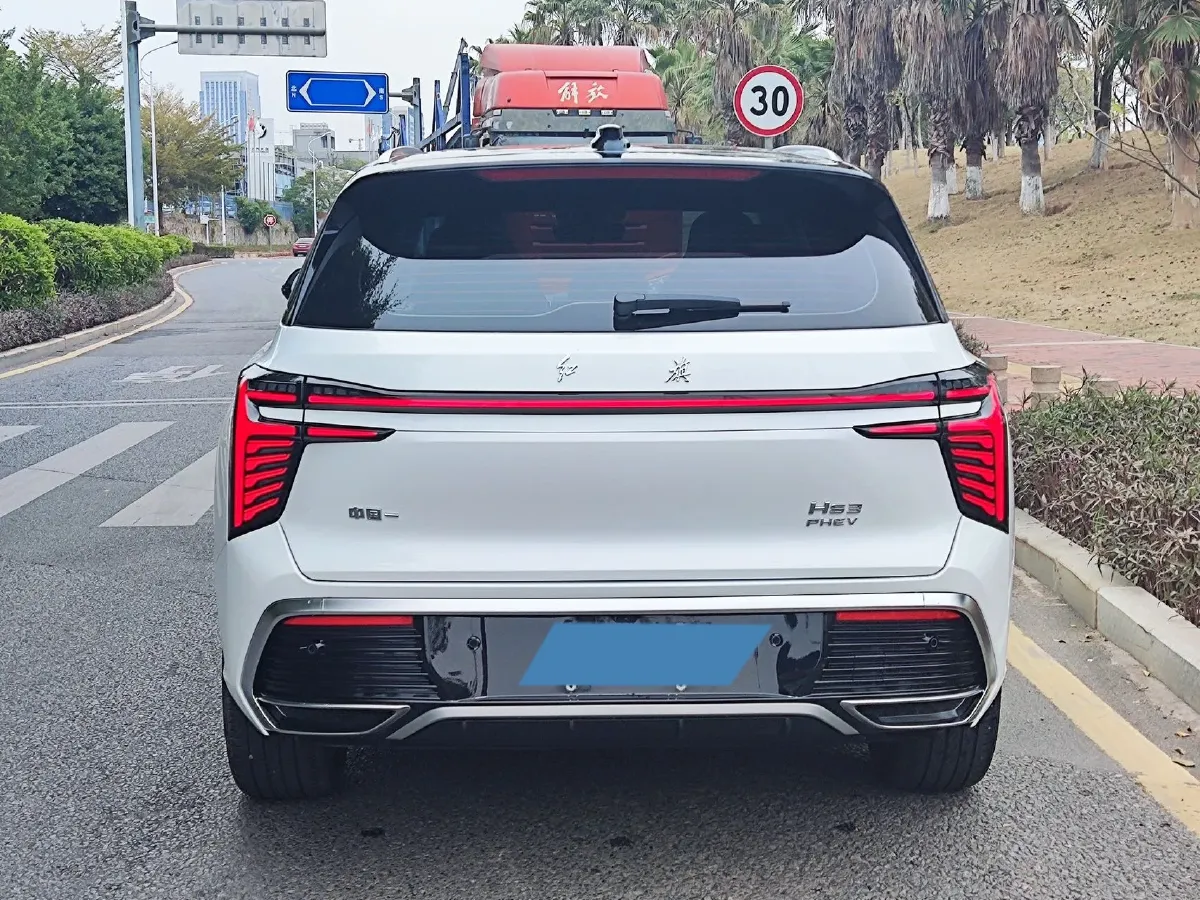 2024 HongQi HS3 1.5T 169HP L4 1DHT PHEV 18.4KWH,autocango,china used car exporter,china ev exporter,chinese used car exporter,chinese used ev exporter