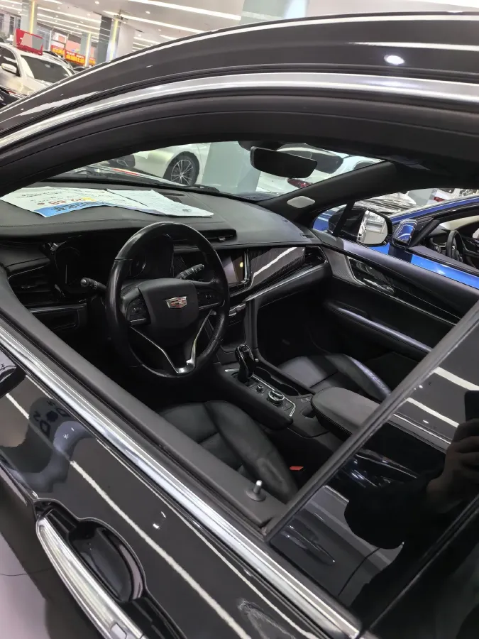 2022 Cadillac XT6 2.0T 237HP L4 9AT,autocango,china used car exporter,china ev exporter,chinese used car exporter,chinese used ev exporter