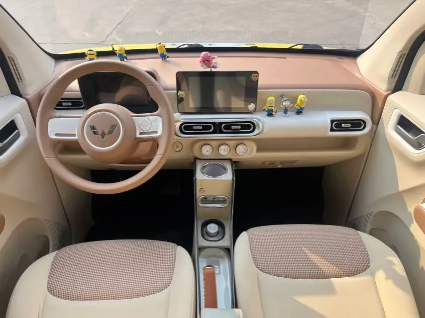 2024 WuLing HongGuang MINI EV BEV 17.3KWH,autocango,china used car exporter,china ev exporter,chinese used car exporter,chinese used ev exporter