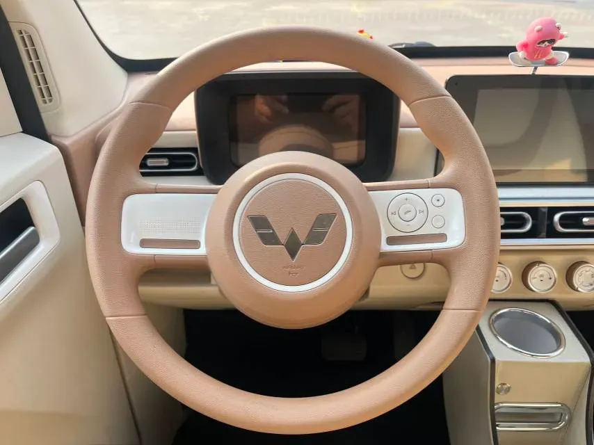 2024 WuLing HongGuang MINI EV BEV 17.3KWH,autocango,china used car exporter,china ev exporter,chinese used car exporter,chinese used ev exporter