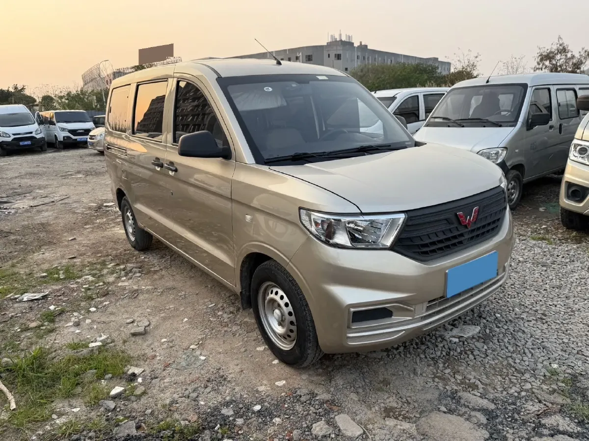 2022 JinBei Little Sea Lion X30 1.5L 102HP L4 5MT,autocango,china used car exporter,china ev exporter,chinese used car exporter,chinese used ev exporter