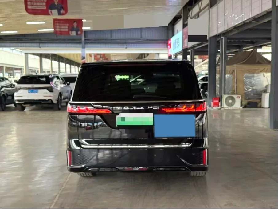 2022 Voyah Dream 1.5T 136HP L4 PHEV 25.57KWH,autocango,china used car exporter,china ev exporter,chinese used car exporter,chinese used ev exporter