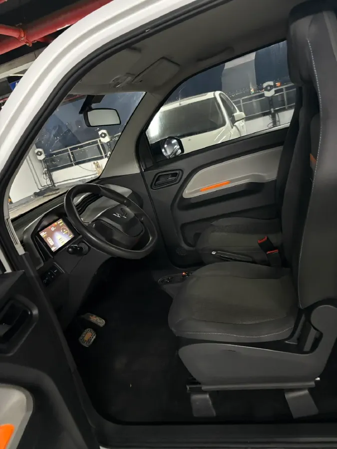 2020 WuLing HongGuang MINI EV BEV 9KWH,autocango,china used car exporter,china ev exporter,chinese used car exporter,chinese used ev exporter