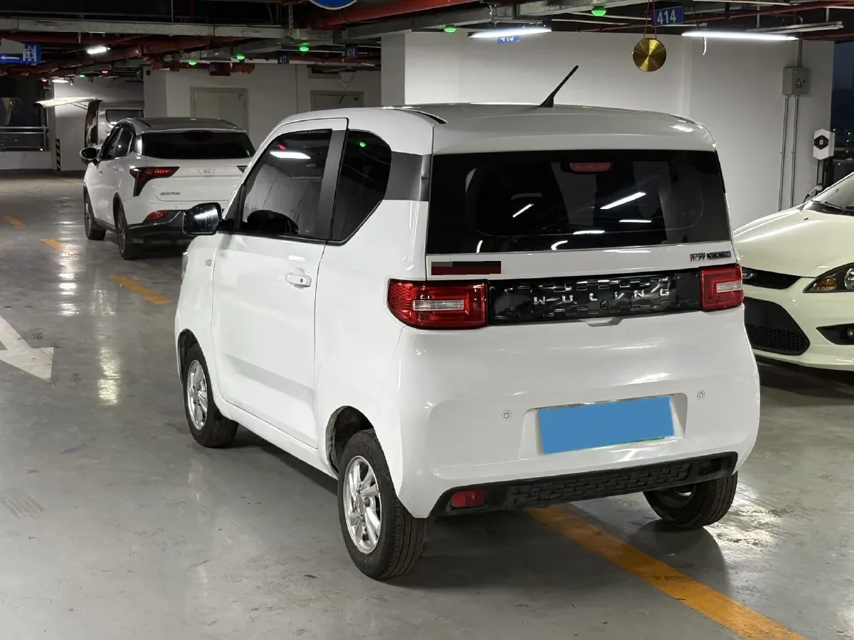 2020 WuLing HongGuang MINI EV BEV 9KWH,autocango,china used car exporter,china ev exporter,chinese used car exporter,chinese used ev exporter