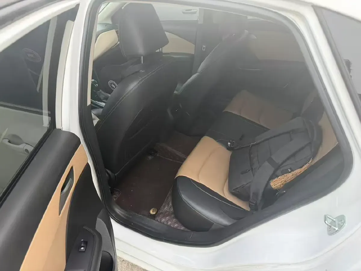 2021 Chevrolet Monza 1.5L 113HP L4 6AT,autocango,china used car exporter,china ev exporter,chinese used car exporter,chinese used ev exporter