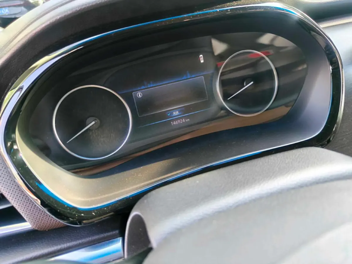 2022 Buick GL8 2.0T 237HP L4 9AT,autocango,china used car exporter,china ev exporter,chinese used car exporter,chinese used ev exporter