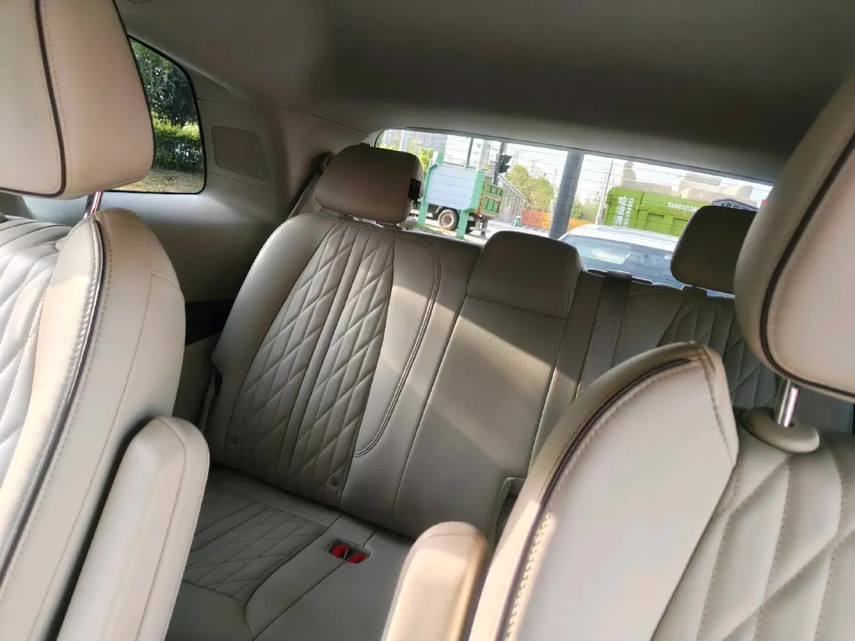 2022 Buick GL8 2.0T 237HP L4 9AT,autocango,china used car exporter,china ev exporter,chinese used car exporter,chinese used ev exporter