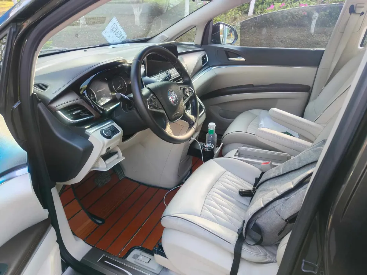 2022 Buick GL8 2.0T 237HP L4 9AT,autocango,china used car exporter,china ev exporter,chinese used car exporter,chinese used ev exporter