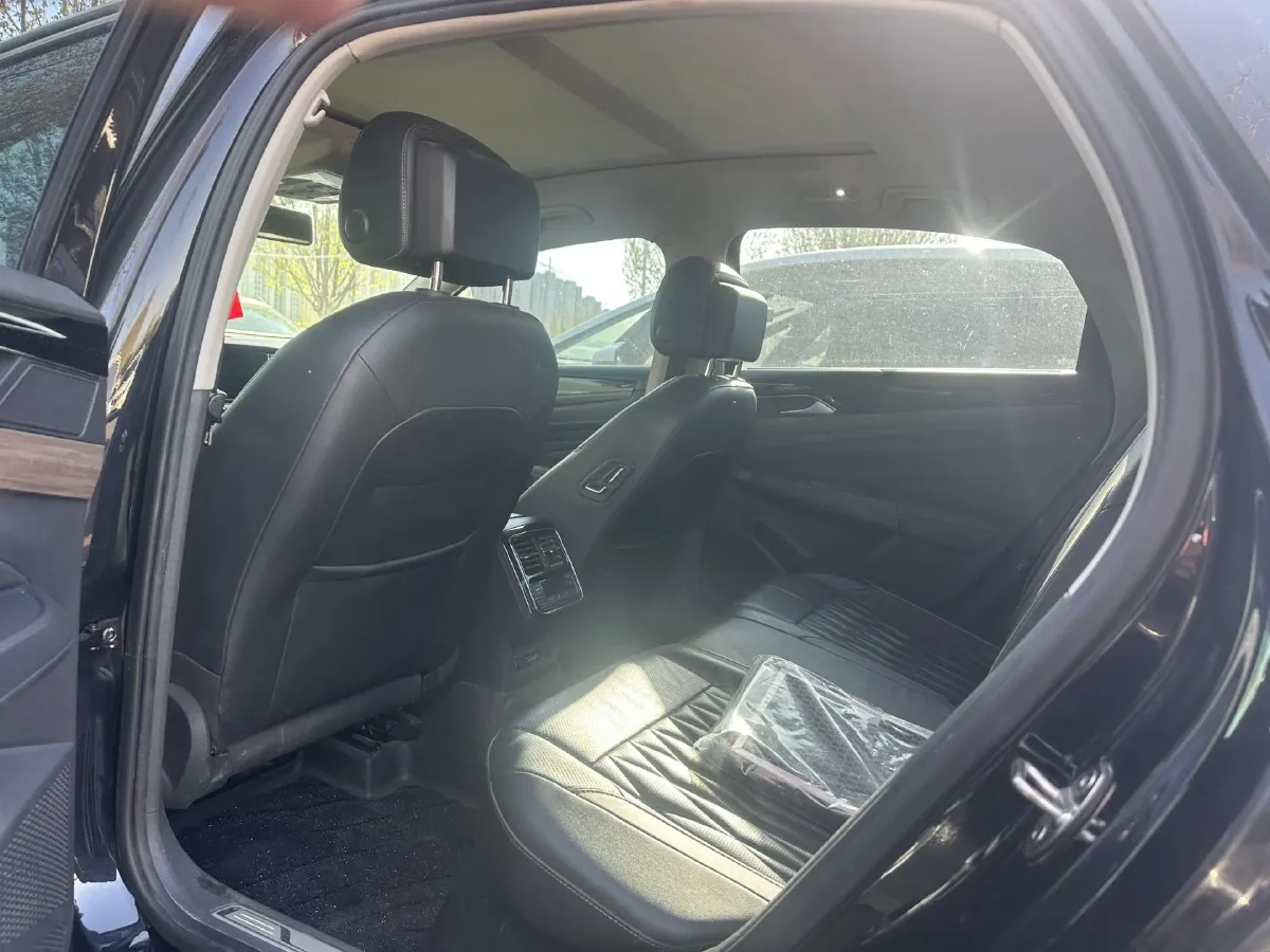 2019 Volkswagen Passat 2.0T 186HP L4 7DCT,autocango,china used car exporter,china ev exporter,chinese used car exporter,chinese used ev exporter