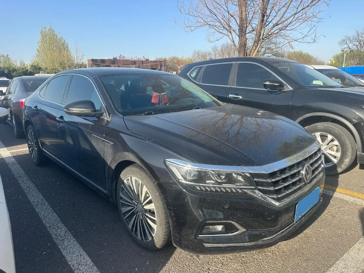 2019 Volkswagen Passat 2.0T 186HP L4 7DCT,autocango,china used car exporter,china ev exporter,chinese used car exporter,chinese used ev exporter