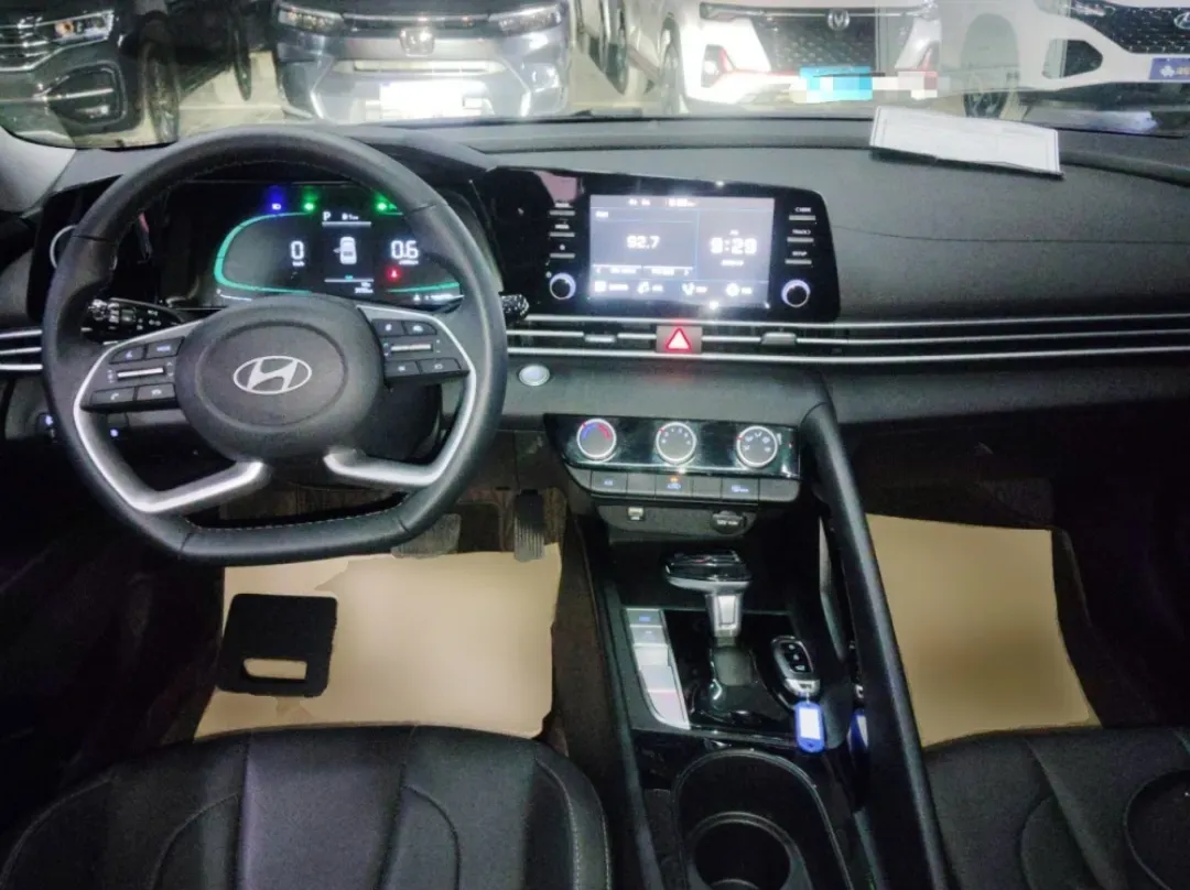 2023 Hyundai Elantra 1.5L 115HP L4 CVT,autocango,china used car exporter,china ev exporter,chinese used car exporter,chinese used ev exporter