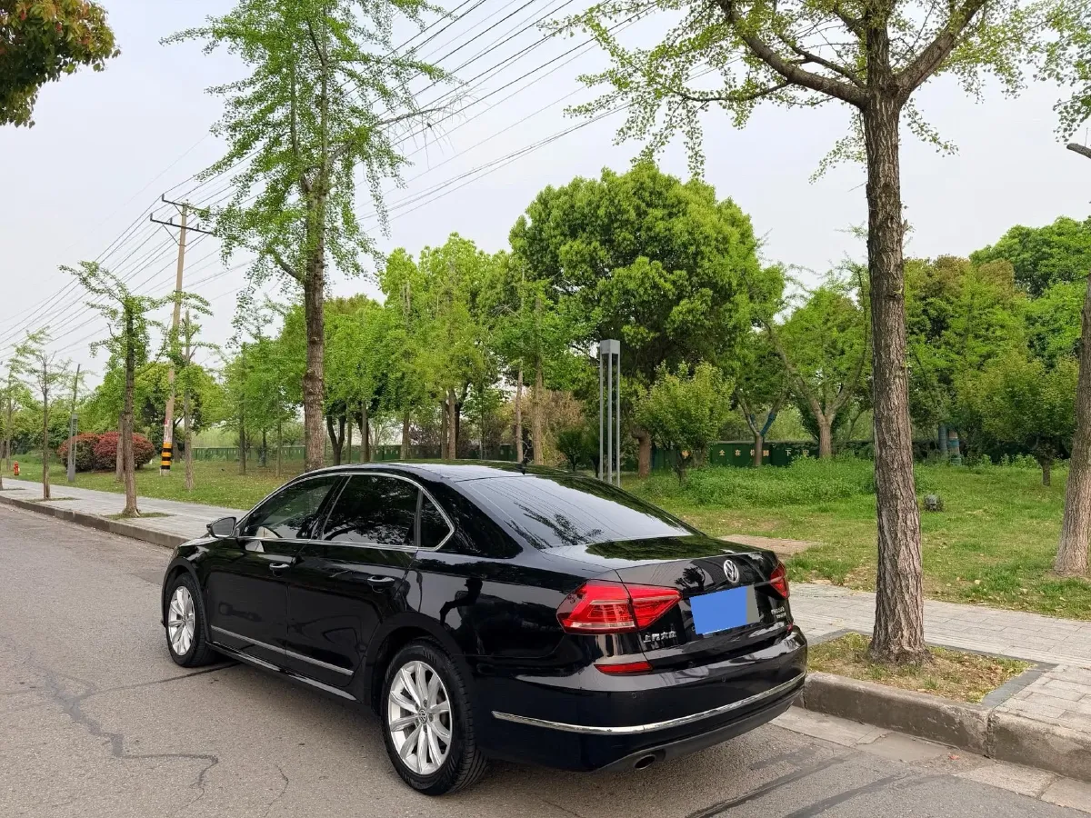 2017 Volkswagen Passat 1.8T 180HP L4 7DCT,autocango,china used car exporter,china ev exporter,chinese used car exporter,chinese used ev exporter