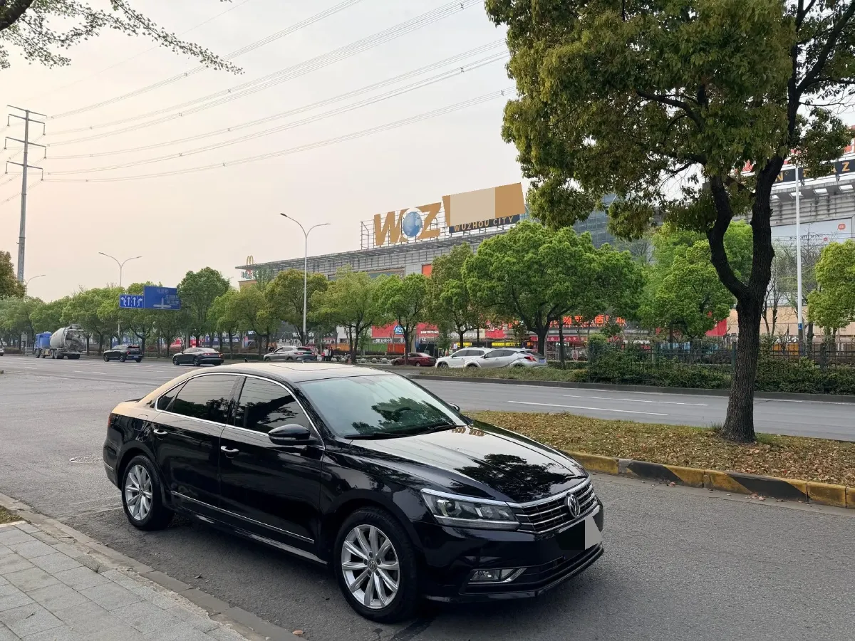 2017 Volkswagen Passat 1.8T 180HP L4 7DCT,autocango,china used car exporter,china ev exporter,chinese used car exporter,chinese used ev exporter