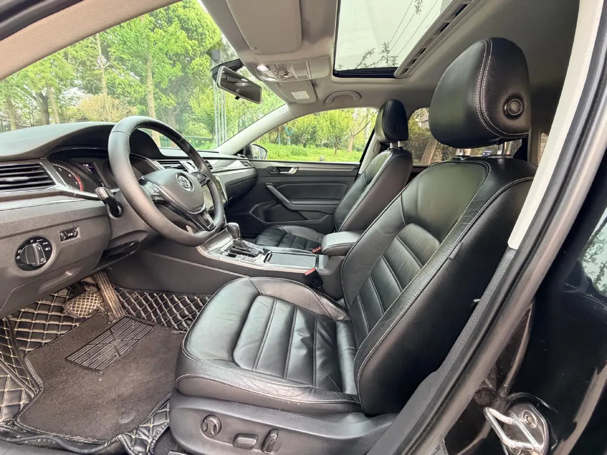 2017 Volkswagen Passat 1.8T 180HP L4 7DCT,autocango,china used car exporter,china ev exporter,chinese used car exporter,chinese used ev exporter