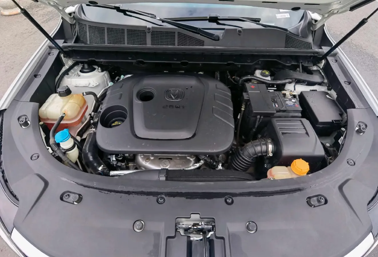 2019 ChangAn CS85 Coupe 1.5T 178HP L4 7DCT,autocango,china used car exporter,china ev exporter,chinese used car exporter,chinese used ev exporter