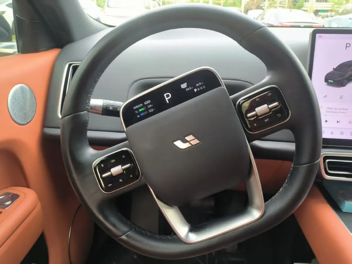 2023 Li L7 Range Extended 154HP REEV 40.9KWH,autocango,china used car exporter,china ev exporter,chinese used car exporter,chinese used ev exporter