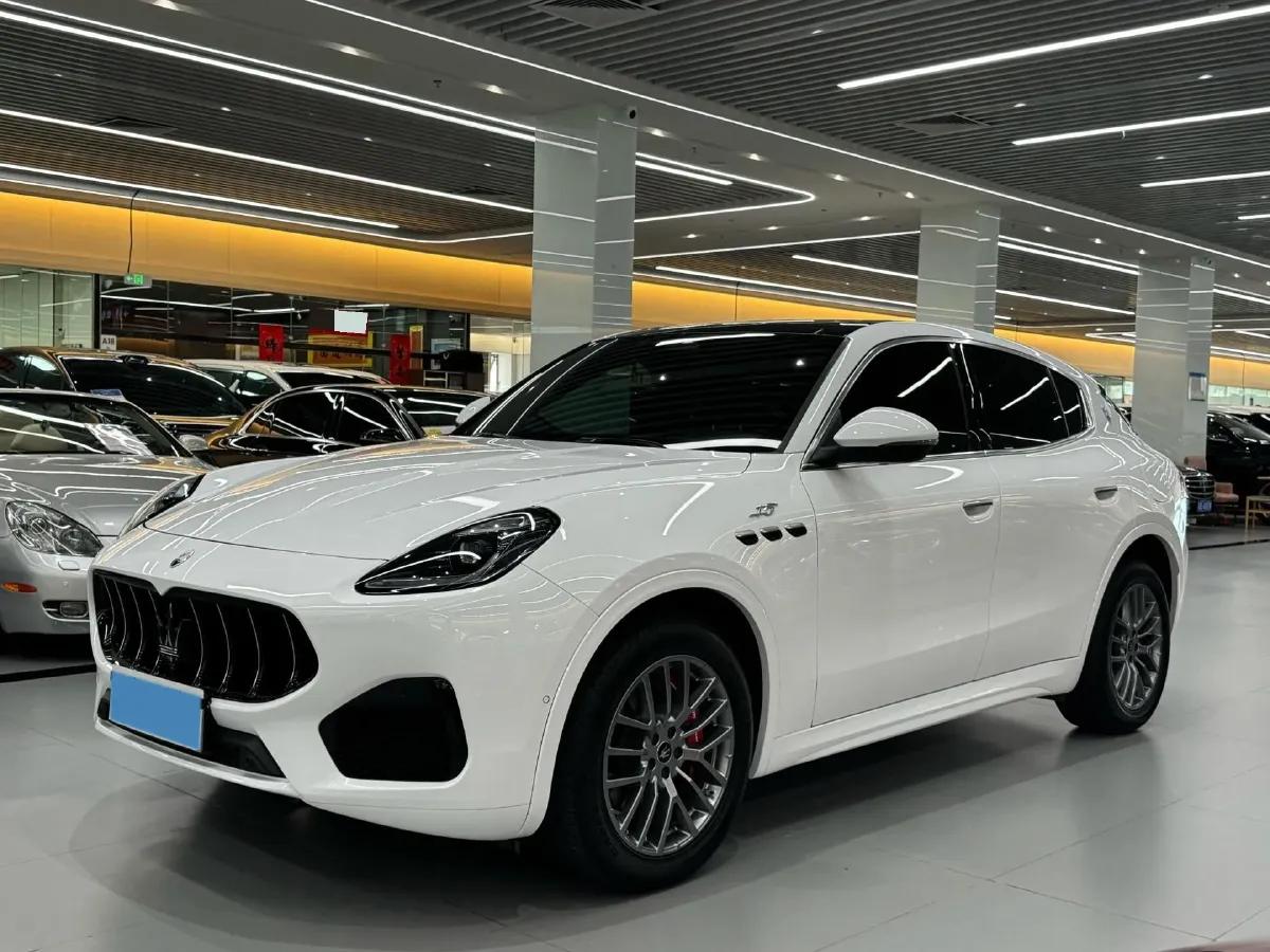 2023 Maserati Grecale 2.0T 300HP L4 8AT,autocango,china used car exporter,china ev exporter,chinese used car exporter,chinese used ev exporter