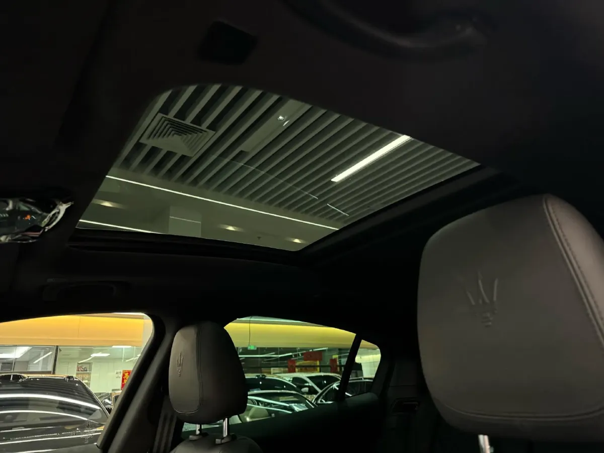 2023 Maserati Grecale 2.0T 300HP L4 8AT,autocango,china used car exporter,china ev exporter,chinese used car exporter,chinese used ev exporter