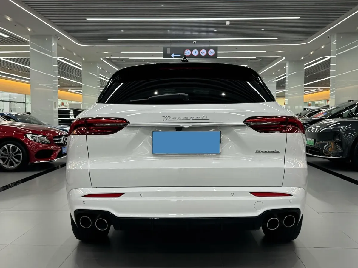 2023 Maserati Grecale 2.0T 300HP L4 8AT,autocango,china used car exporter,china ev exporter,chinese used car exporter,chinese used ev exporter