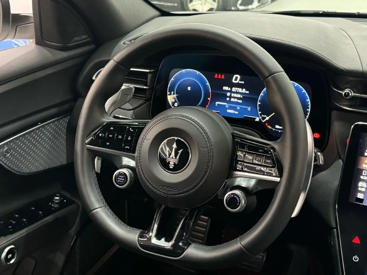 2023 Maserati Grecale 2.0T 300HP L4 8AT,autocango,china used car exporter,china ev exporter,chinese used car exporter,chinese used ev exporter