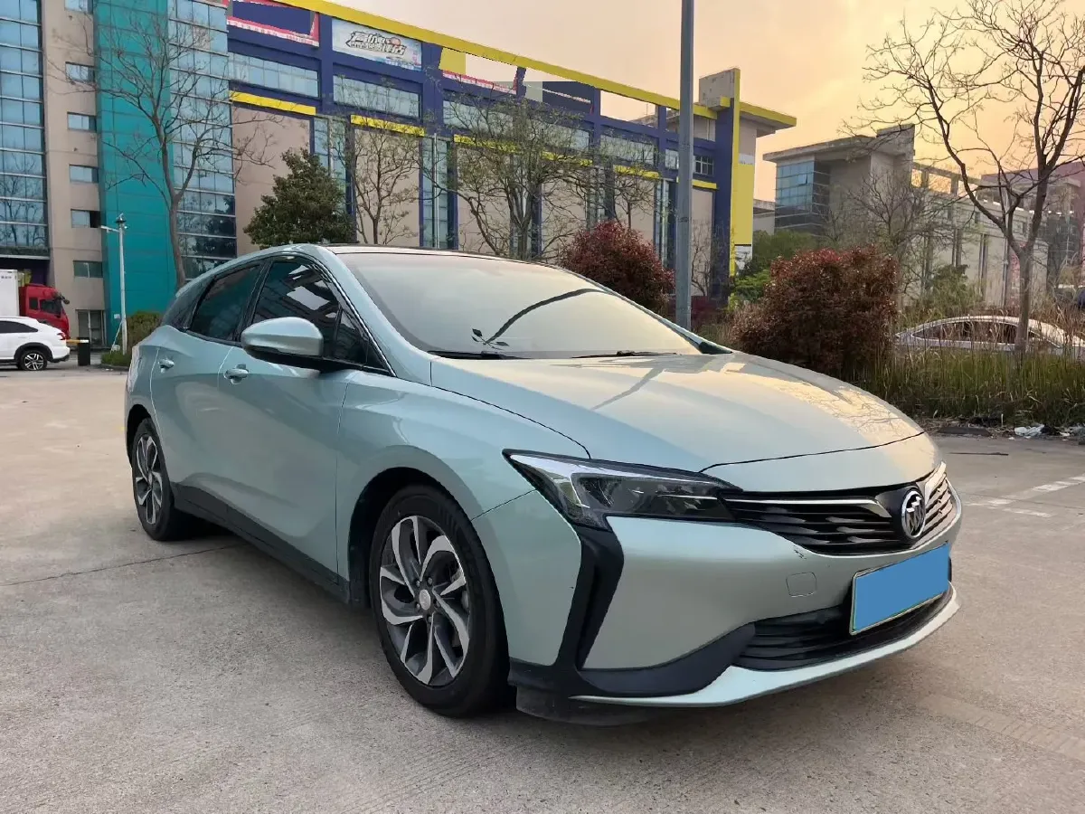 2022 Buick Velite 6 1.5L 102HP L4 E-CVT PHEV 9.5KWH,autocango,china used car exporter,china ev exporter,chinese used car exporter,chinese used ev exporter