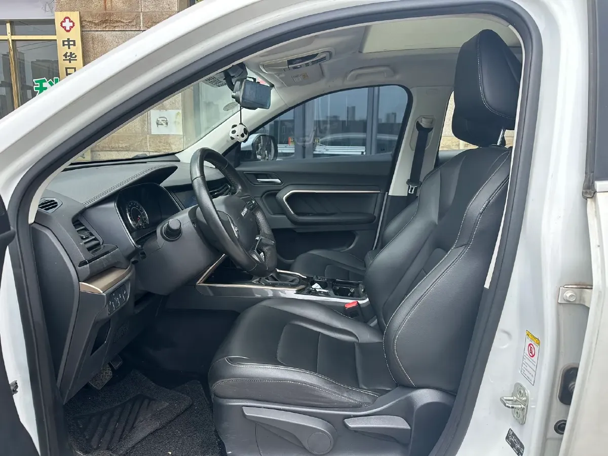 2018 Haval H6 1.5T 169HP L4 7DCT,autocango,china used car exporter,china ev exporter,chinese used car exporter,chinese used ev exporter