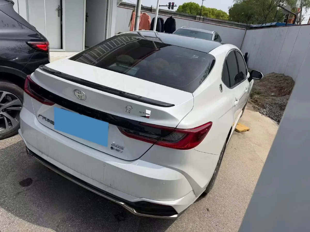 2024 Toyota Camry 2.0L 152HP L4 E-CVT Hybrid,autocango,china used car exporter,china ev exporter,chinese used car exporter,chinese used ev exporter