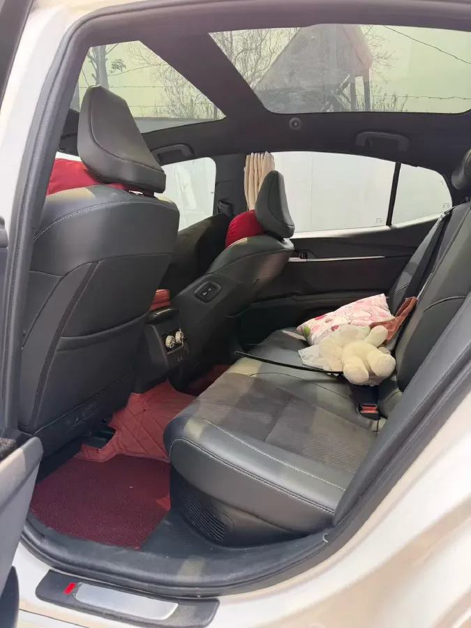 2024 Toyota Camry 2.0L 152HP L4 E-CVT Hybrid,autocango,china used car exporter,china ev exporter,chinese used car exporter,chinese used ev exporter