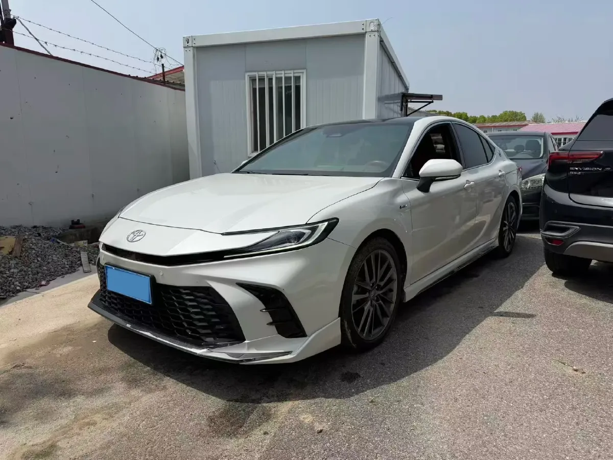 2024 Toyota Camry 2.0L 152HP L4 E-CVT Hybrid,autocango,china used car exporter,china ev exporter,chinese used car exporter,chinese used ev exporter