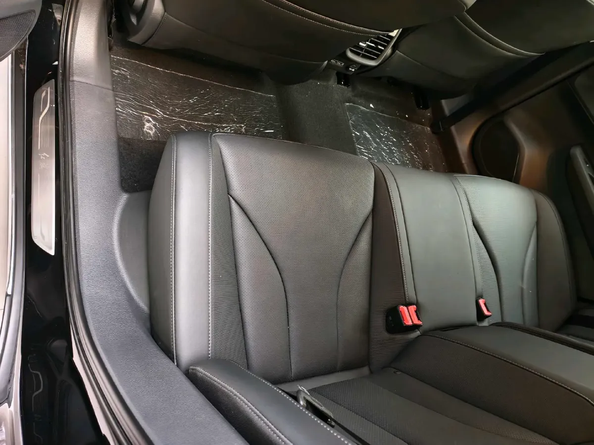 2024 HongQi E-QM5 BEV 72KWH,autocango,china used car exporter,china ev exporter,chinese used car exporter,chinese used ev exporter