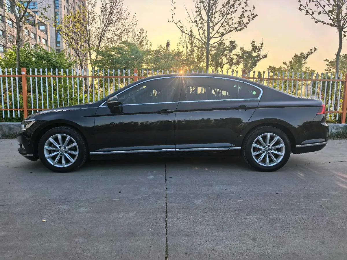 2019 Chevrolet Malibu XL 2.0T 241HP L4 9AT,autocango,china used car exporter,china ev exporter,chinese used car exporter,chinese used ev exporter