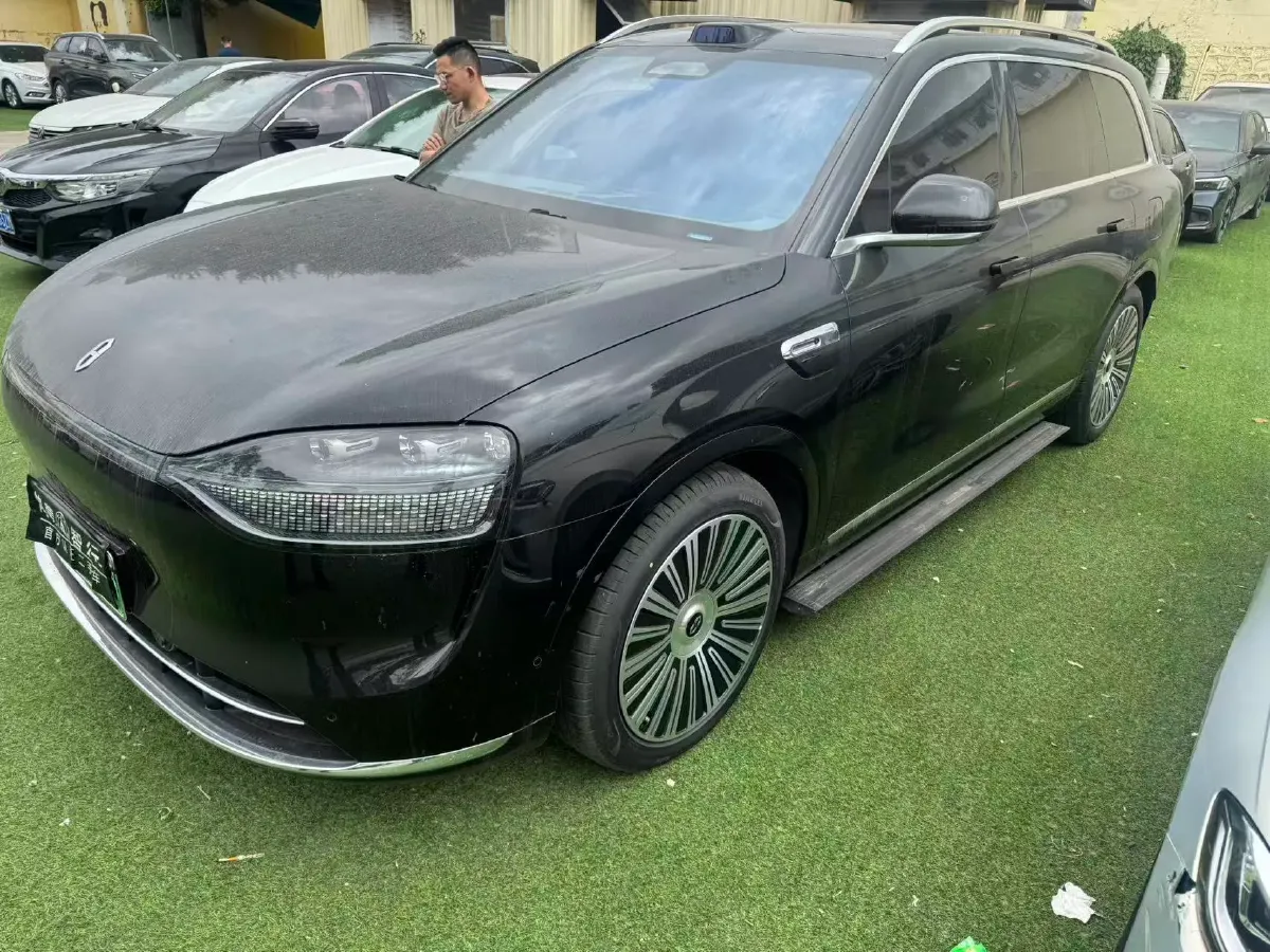 2025 AITO AITO M9 REEV 160HP REEV 52KWH,autocango,china used car exporter,china ev exporter,chinese used car exporter,chinese used ev exporter