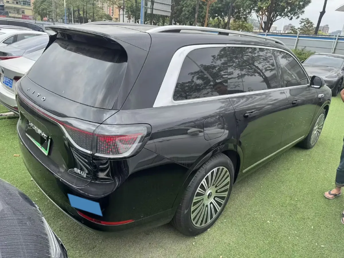 2025 AITO AITO M9 REEV 160HP REEV 52KWH,autocango,china used car exporter,china ev exporter,chinese used car exporter,chinese used ev exporter