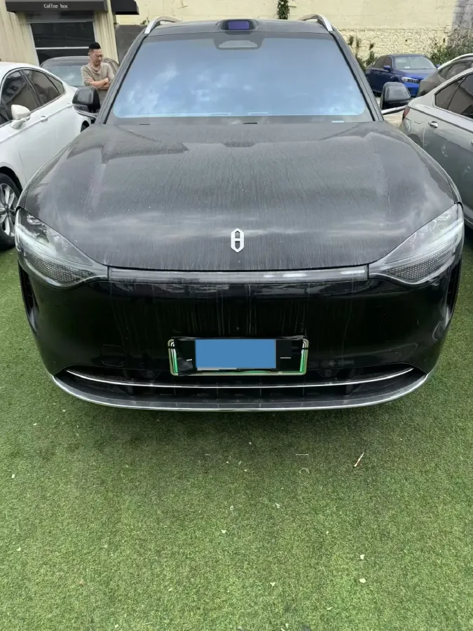 2025 AITO AITO M9 REEV 160HP REEV 52KWH,autocango,china used car exporter,china ev exporter,chinese used car exporter,chinese used ev exporter