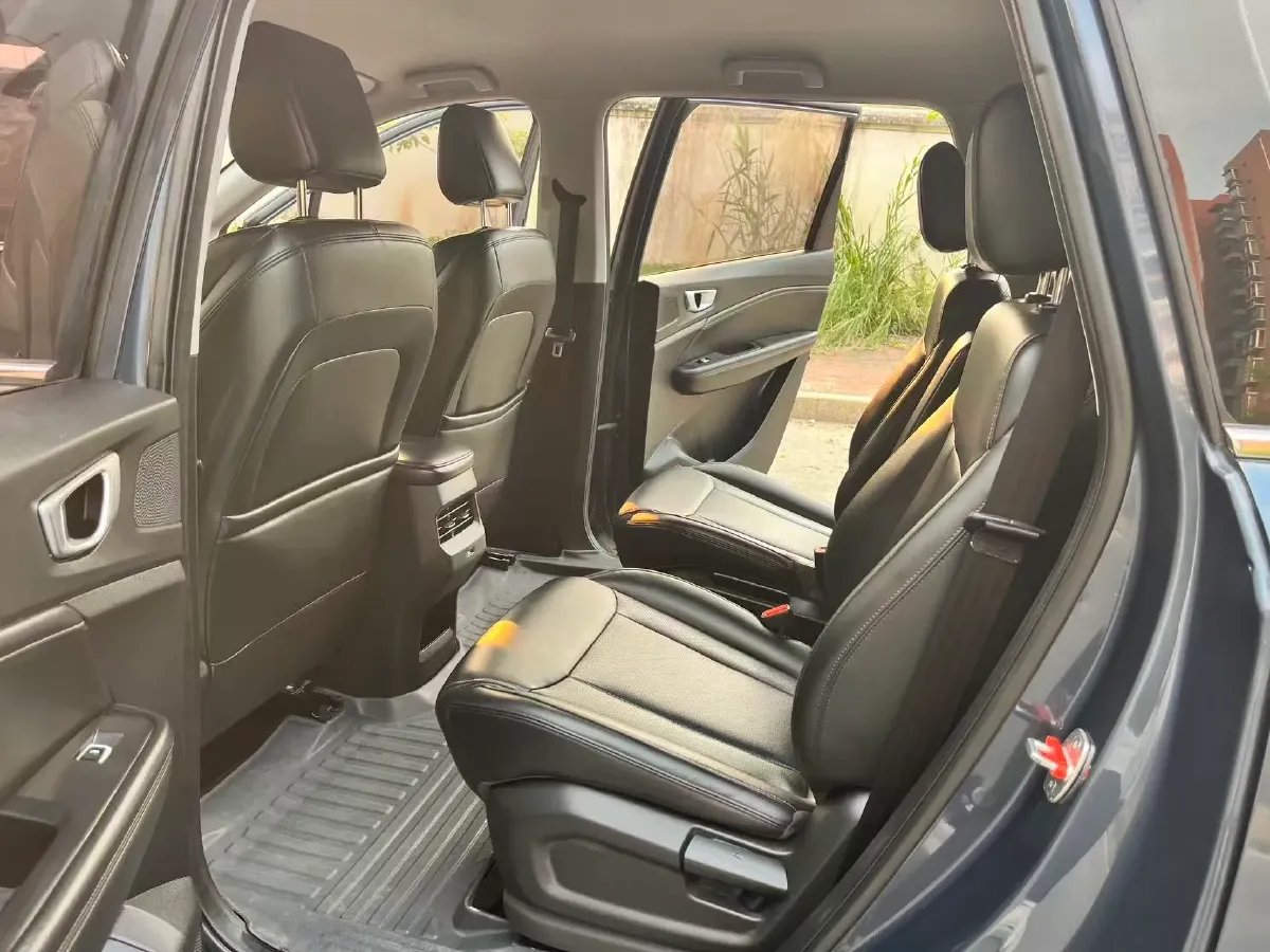 2022 WuLing KaiJie 1.5T 147HP L4 CVT,autocango,china used car exporter,china ev exporter,chinese used car exporter,chinese used ev exporter