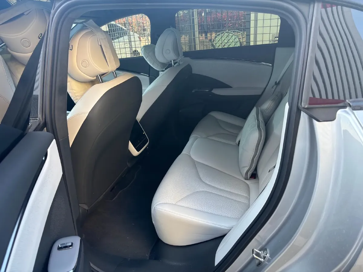 2025 Xpeng G7 BEV,autocango,china used car exporter,china ev exporter,chinese used car exporter,chinese used ev exporter