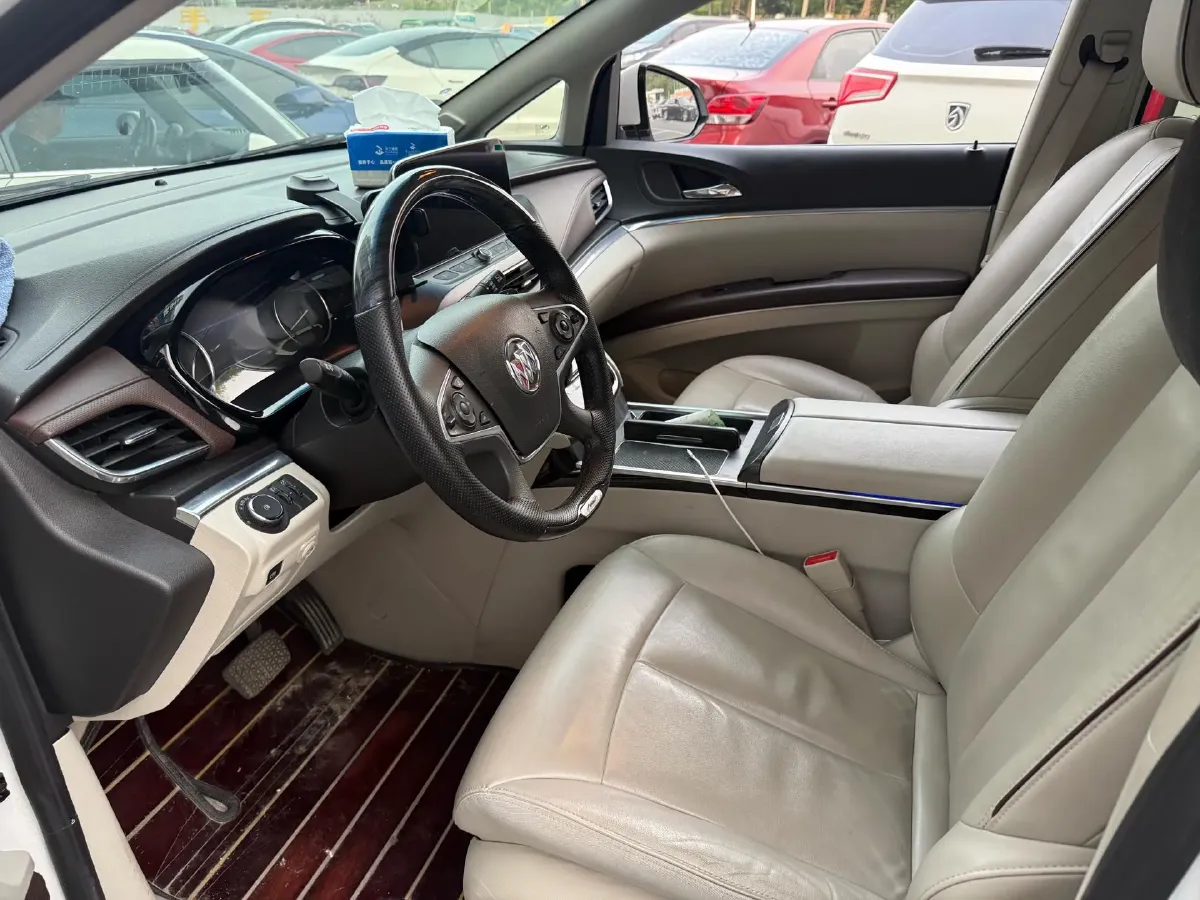 2021 Buick GL8 2.0T 237HP L4 9AT,autocango,china used car exporter,china ev exporter,chinese used car exporter,chinese used ev exporter